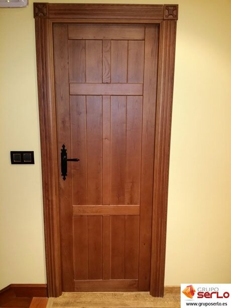 Puerta de madera